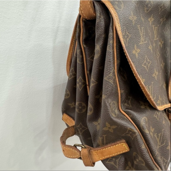 Louis Vuitton Brown Monogram Saumur 35 Crossbody - Picture 10 of 11